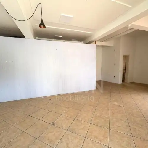 Sala à venda em Quilombo, São Sebastião do Caí